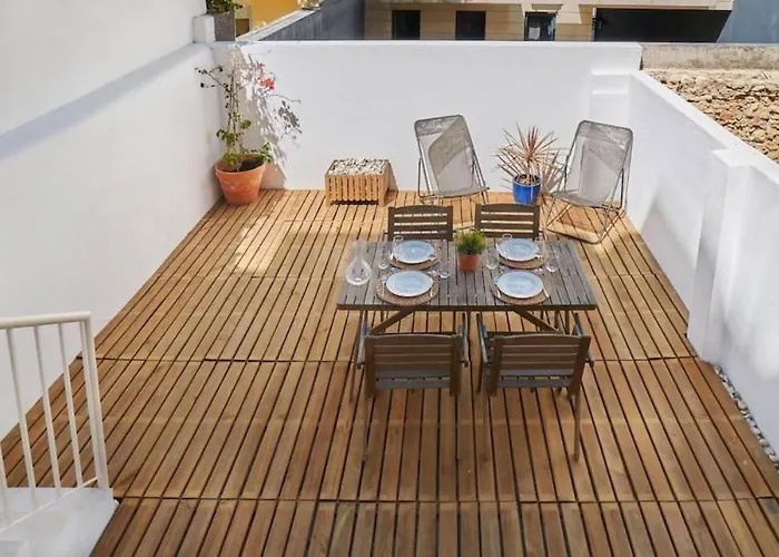 Modern Flat With Large Garden And Terrace Right Next Estrela Park *